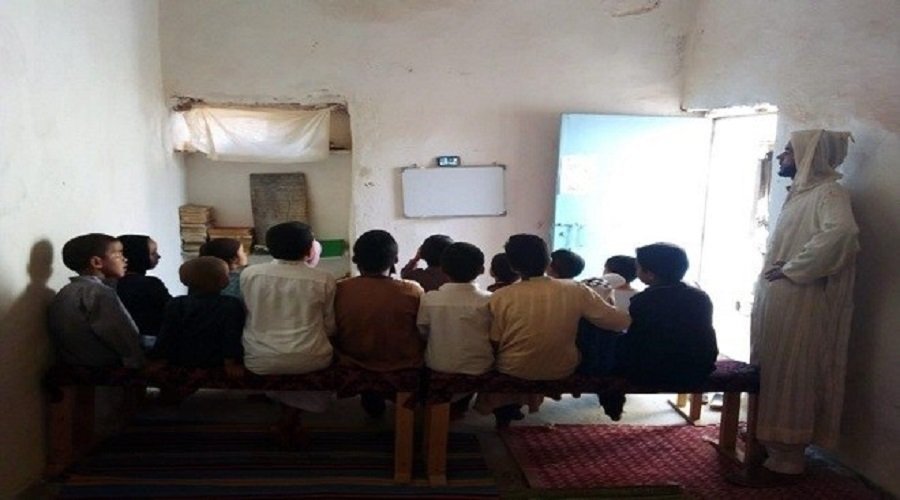 مغرب تايمز - عنف واعتداءات جسدية في حق الأطفال.. الشرطة تلقي القبض على صاحب “فيديو الفلقة”