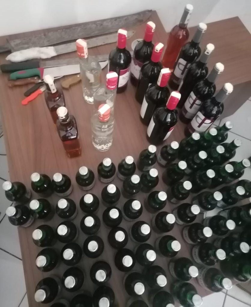 مغرب تايمز - أكادير.. توقيف شقيقين في قضية الإتجار في الممنوعات