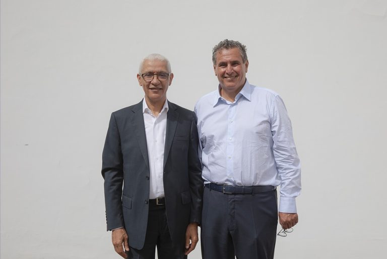 مغرب تايمز - شكون يقدر يسائل "ولي النعمة" المستثمر في الأوكسجين والمحروقات؟