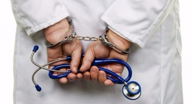 مغرب تايمز - ضمنهم طبيب.. 11 سنة سجنا والغرامة لأفراد شبكة الاجهاض