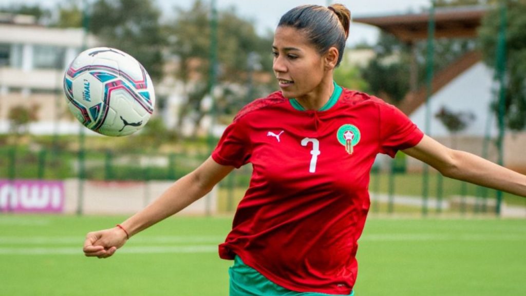 مغرب تايمز - لاعبة المنتخب المغربي مرشحة لجائزة أفضل لاعبة في أفريقيا2022