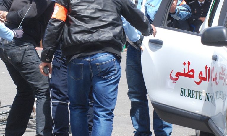 مغرب تايمز - ضابط شرطة يختلسُ ضائعات المواطنين ومتلاشيات ولاية أمن البيضاء